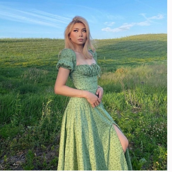 NWT House of CB Tallulah Green Tonal Floral Puff Sleeve Dress in Small (S) - Picture 6 of 17